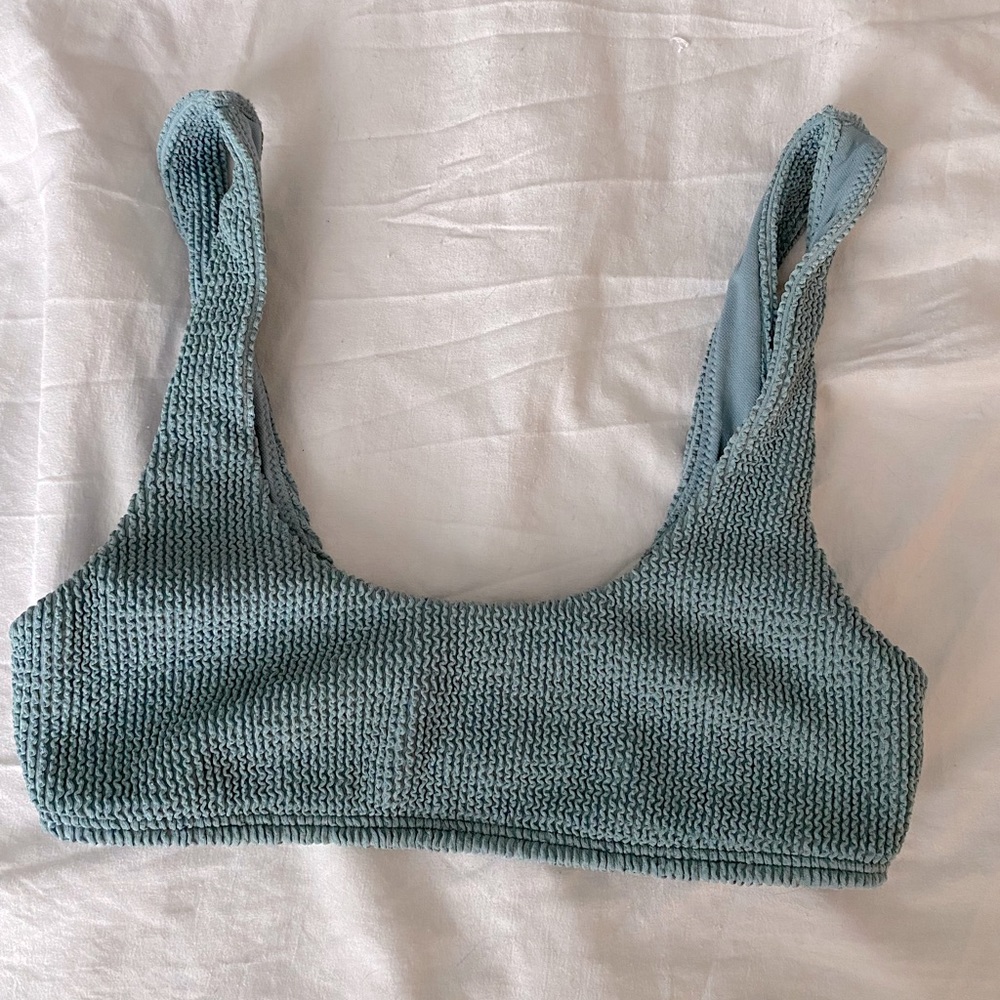 Hollister Crochet Type material bikini top